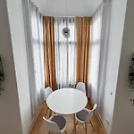 Altbau-flair, Trendviertel, 2p, Wifi, Modern, Fahrstuhl