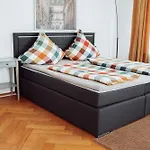 Altbau-flair, Trendviertel, 2p, Wifi, Modern, Fahrstuhl * شيمنيتز