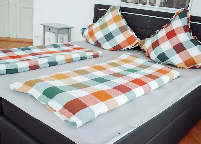 Altbau-flair, Trendviertel, 2p, Wifi, Modern, Fahrstuhl * Chemnitz (Saská Kamenice)